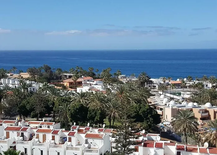 Sea Breeze In Playa De Americas With Parking *